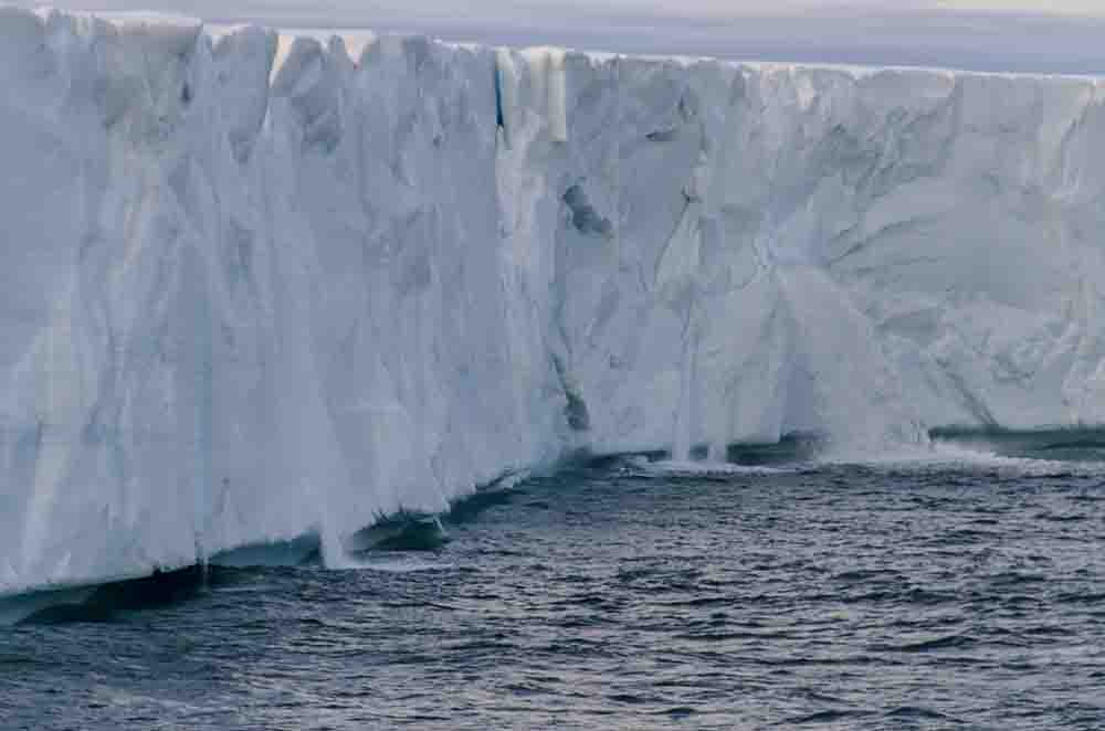 59 - Noruega - islas Svalbard - isla de Nordaustlandet - glaciar Brasvellbreen